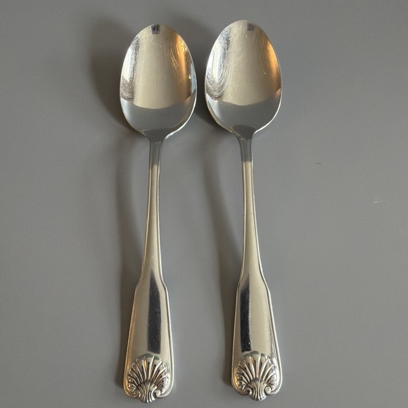 Oneida Other - Set of 2 Oneida Deluxe "Tudor" Stainless Tablespoon/Dinner Spoon Discontinued